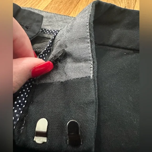 *last chance* Banana Republic | Women’s black shorts - Picture 16 of 16